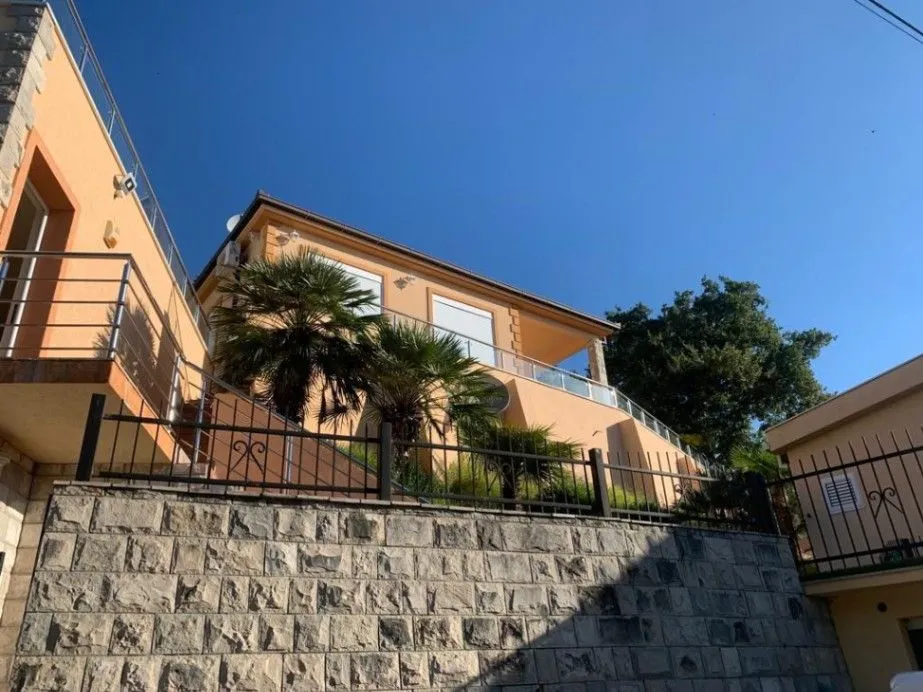 Prodaja, kuća, 120m², Zagrađe, Bar