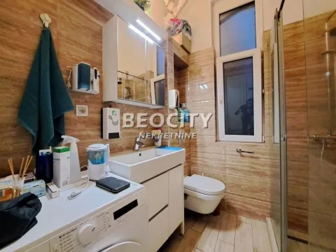 Prodaja, trosoban stan, 84m², Skadarlija, Beograd - image 14