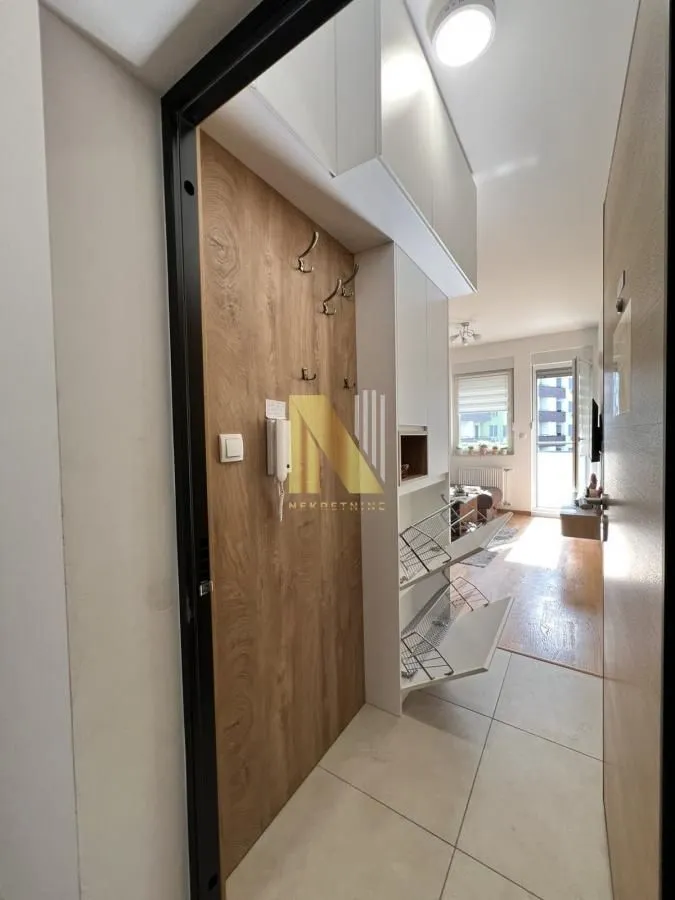 Prodaja, jednosoban stan, 33m², Kej, Novi Sad Sve Podlokacije