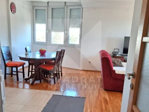 Izdavanje, dvosoban stan, 70m², Zabjelo, Podgorica - image 2