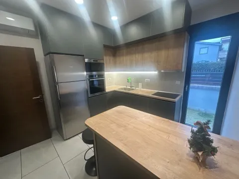 Rent, house, 160m², Dalmatinska ulica, Podgorica - image 11