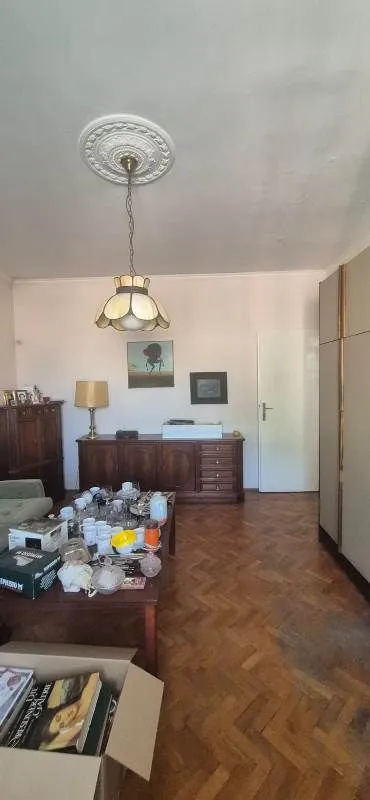 Prodaja, dvosoban stan, 75m², Kalenić Pijaca, Vračar Sve Podlokacije