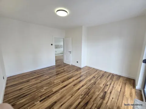 Prodaja, trosoban stan, 75m², Južni Bulevar, Vračar Sve Podlokacije - image 7