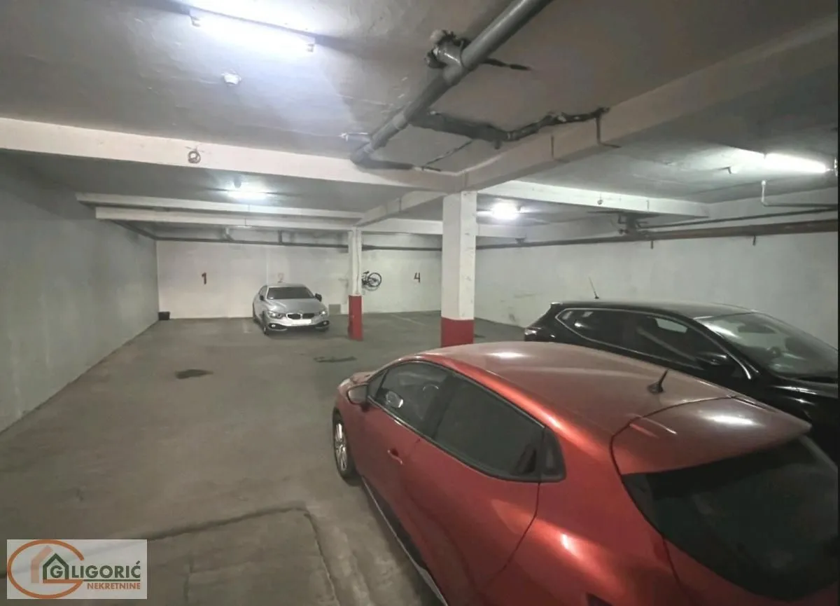 Sale, four bedroom apartment, 112m², Lekino Brdo, Voždovac Sve Podlokacije