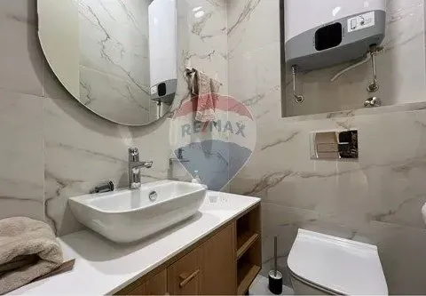 Izdavanje, trosoban stan, 140m², Kruševac, Podgorica - image 38