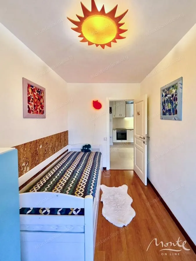 Prodaja, trosoban stan, 122m², Petrovac, Budva