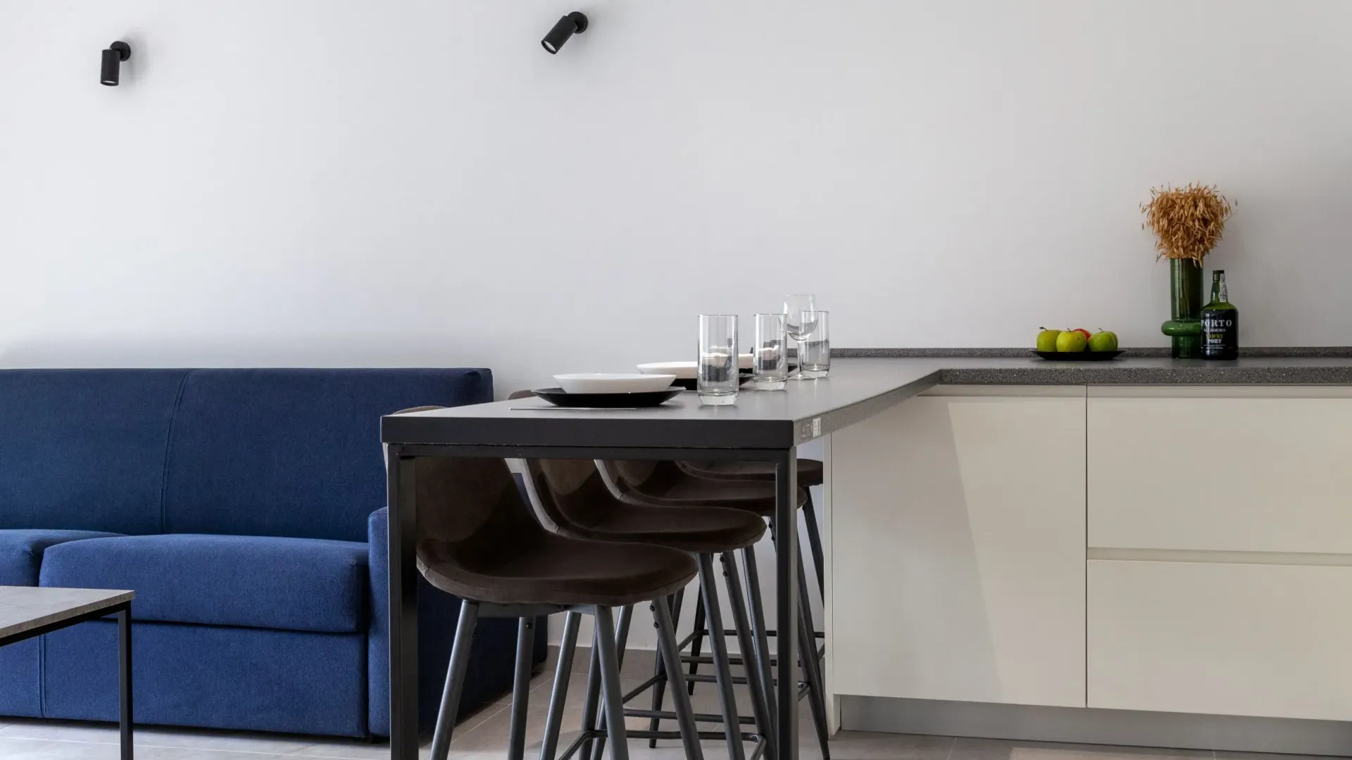 Sale, three bedroom apartment, 73m², Kotor, Crna Gora