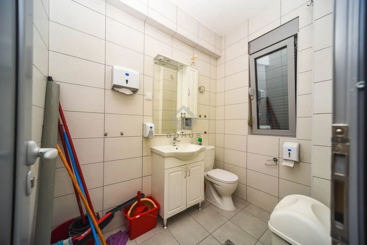 Izdavanje, poslovni prostor, 80m², Zabjelo, Podgorica