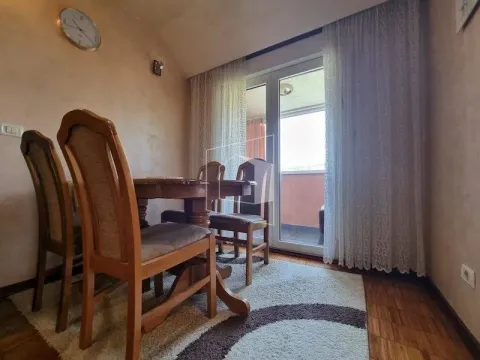 Rent, one bedroom apartment, 72m², Vezirov Most, Podgorica - image 5