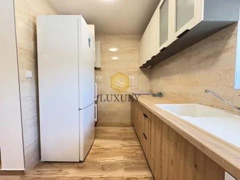 Rent, house, 170m², Zagorič, Podgorica - image 10