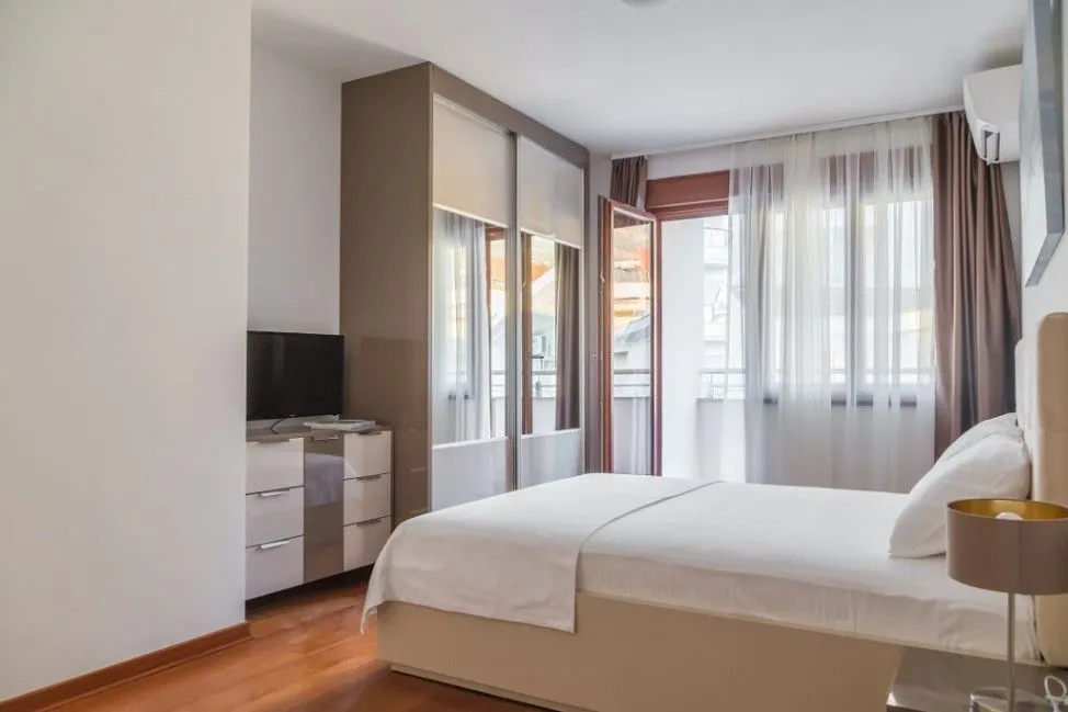 Prodaja, dvosoban stan, 85m², Bečići, Budva