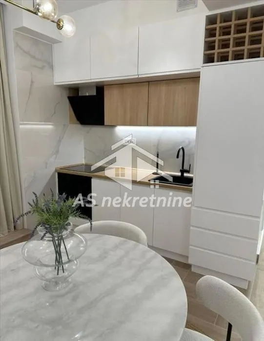 Izdavanje, dvosoban stan, 55m², Stari Grad, Beograd