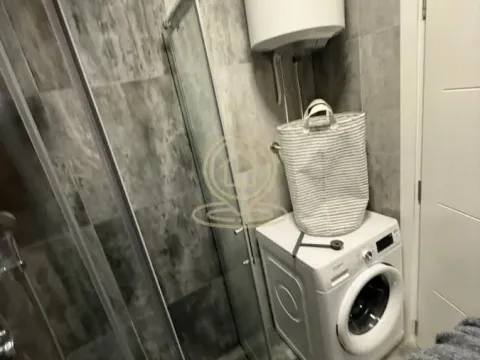 Rent, three bedroom apartment, 57m², Južni Bulevar, Vračar Sve Podlokacije - image 9