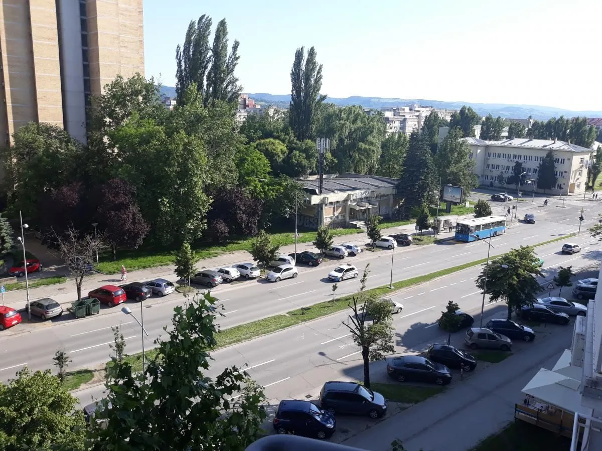 Izdavanje, jednosoban stan, 36m², Grbavica, Novi Sad Sve Podlokacije