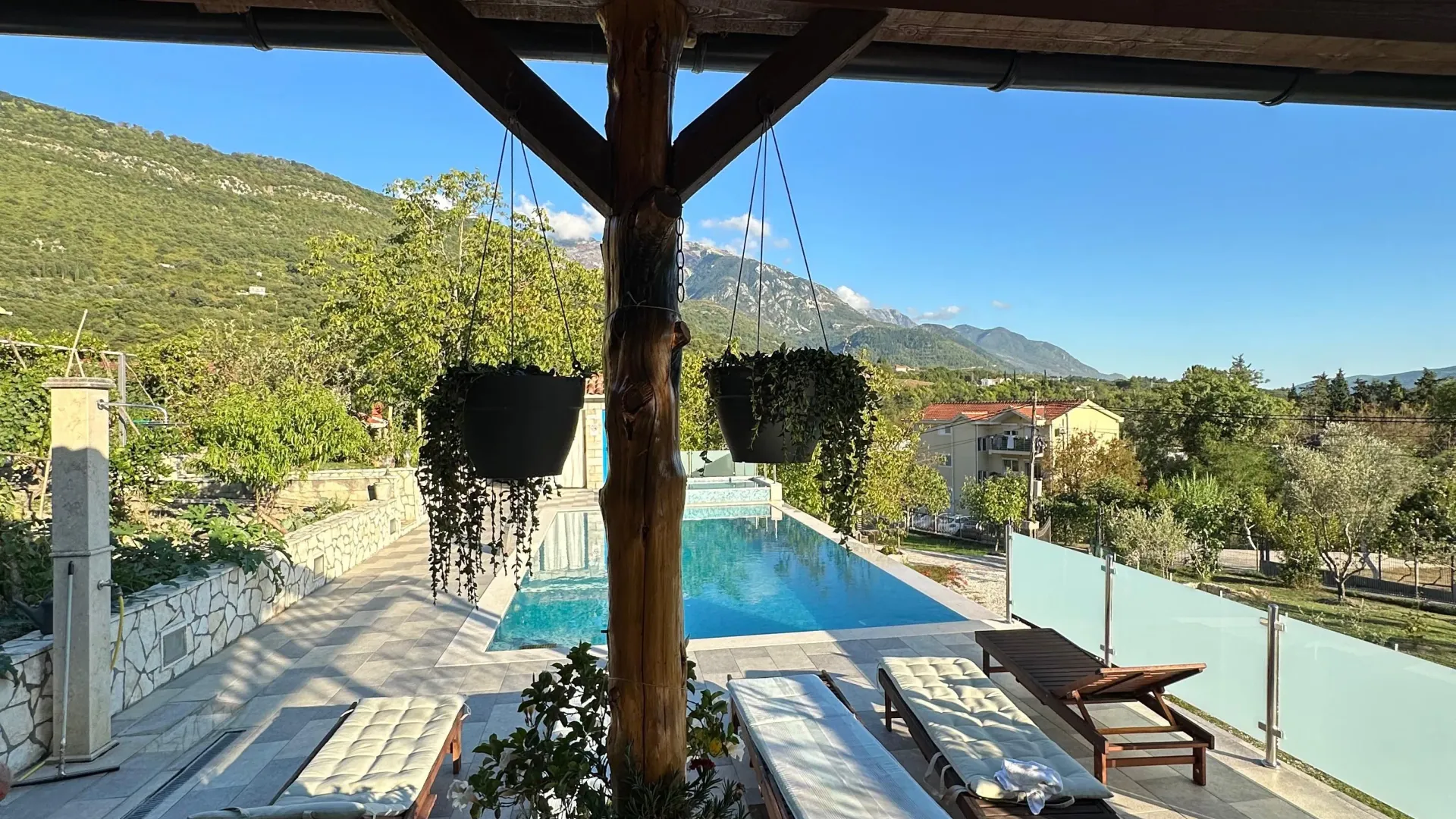 Sale, house, 110m², Gradiošnica, Tivat