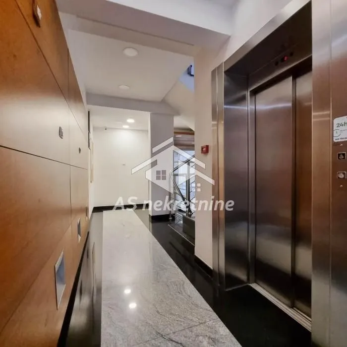 Rent, three bedroom apartment, 120m², Stari Grad, Beograd