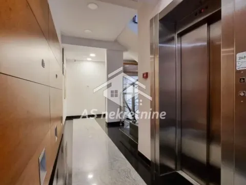 Rent, three bedroom apartment, 120m², Stari Grad, Beograd - image 26