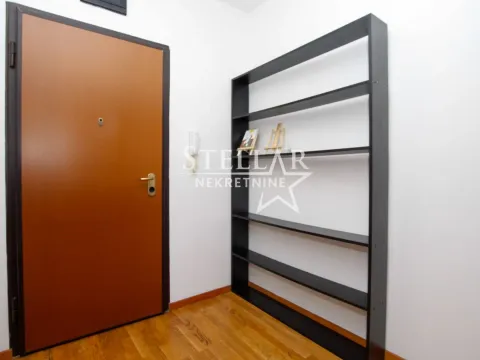Rent, one bedroom apartment, 50m², City Kvart, Podgorica - image 10