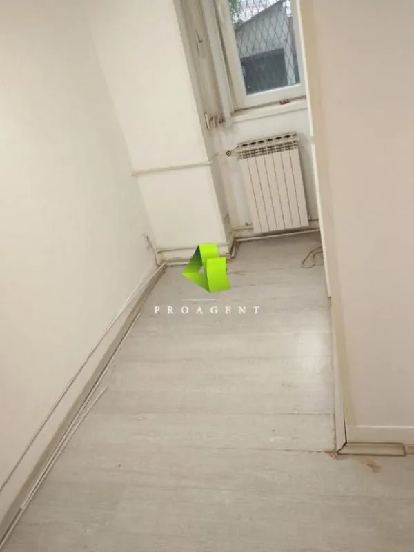 Izdavanje, poslovni prostor, 28m², Medijana, Niš
