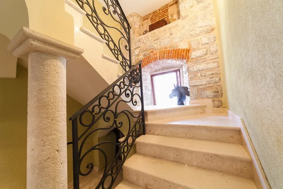 Prodaja, kuća, 450m², Prčanj, Kotor