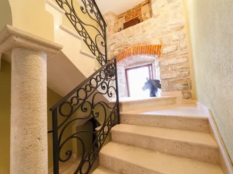Prodaja, kuća, 450m², Prčanj, Kotor - image 15