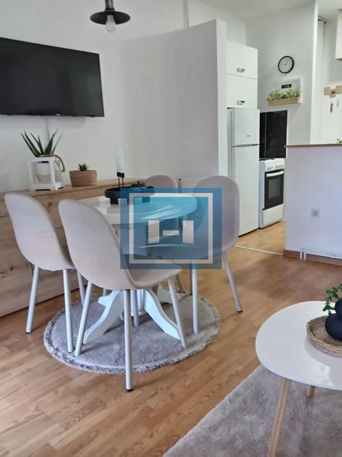 Prodaja, garsonjera, 27m², Centar, Jagodina