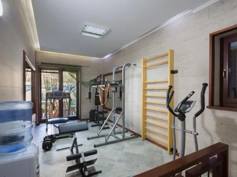 Prodaja, kuća, 690m², Prčanj, Kotor - image 18