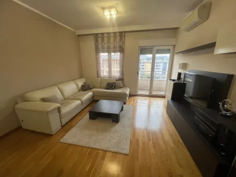 Sale, one bedroom apartment, 51m², City Kvart, Podgorica - image 3
