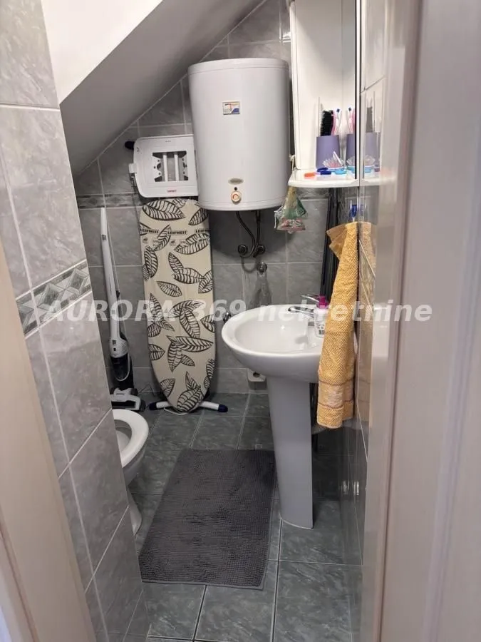 Prodaja, trosoban stan, 48m², Grbavica, Novi Sad Sve Podlokacije