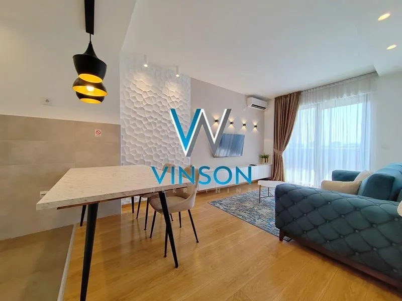 Izdavanje, jednosoban stan, 45m², Centar, Novi Sad