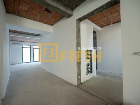 Prodaja, poslovni prostor, 110m², Momišići, Podgorica - image 4