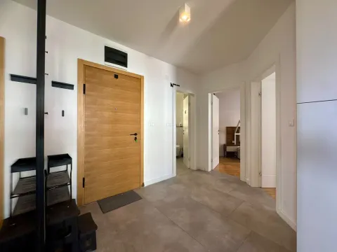 Rent, two bedroom apartment, 77m², Rafailovići, Budva - image 12