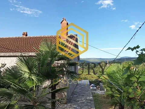 Izdavanje, kuća, 110m², Mareza, Podgorica - image 1