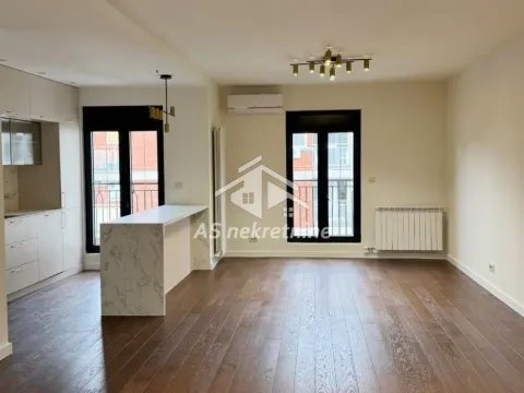 Rent, three bedroom apartment, 113m², Čubura, Beograd