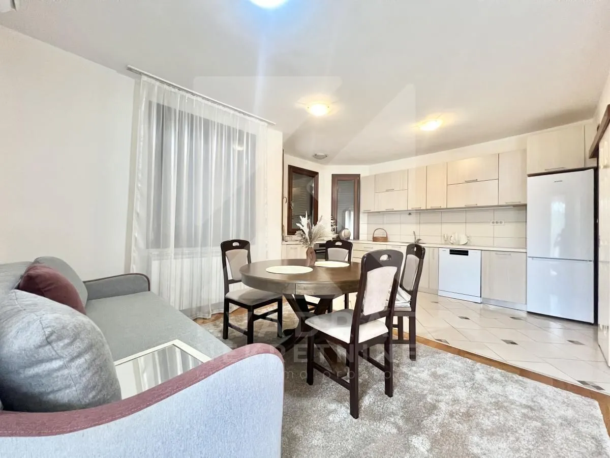 Izdavanje, dvosoban stan, 80m², Zagorič, Podgorica