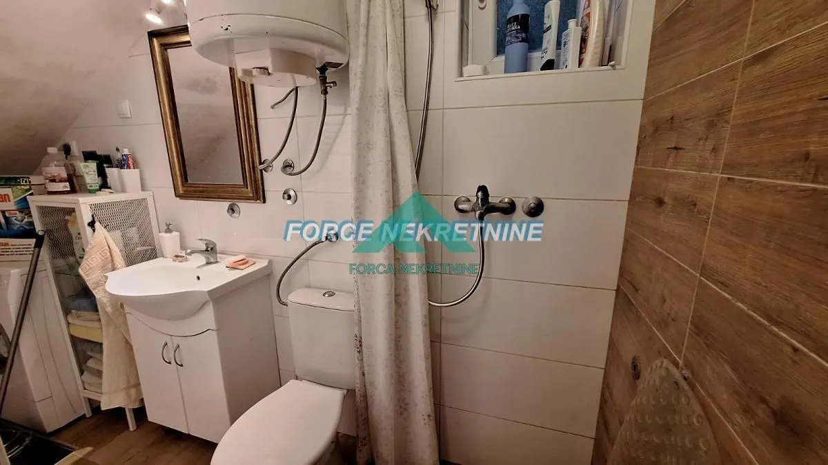 Sale, four bedroom apartment, 104m², Voždovac Sve Podlokacije, Beograd