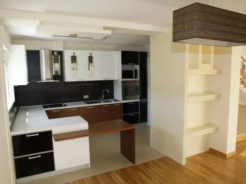 Prodaja, kuća, 250m², Donji Kokoti, Podgorica - image 2