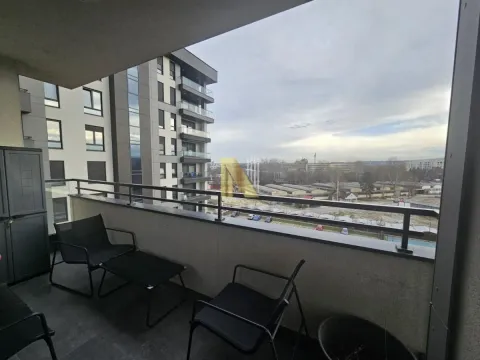 Izdavanje, četvorosoban stan, 133m², Sajmište, Novi Sad - image 16