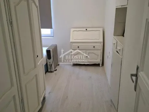 Rent, one bedroom apartment, 35m², Savski Venac, Beograd - image 8