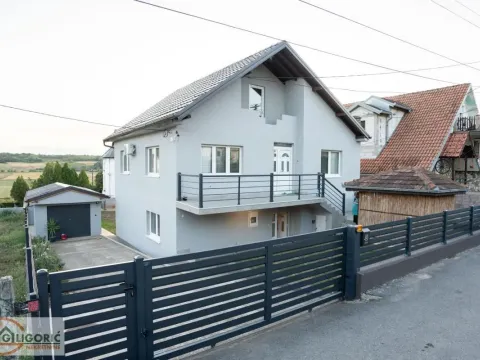 Sale, house, 209m², Mladenovac, Beograd