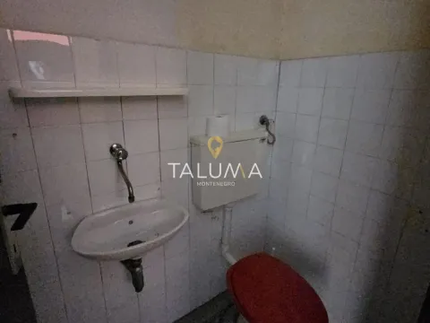 Prodaja, kuća, 300m², Masline, Podgorica - image 13