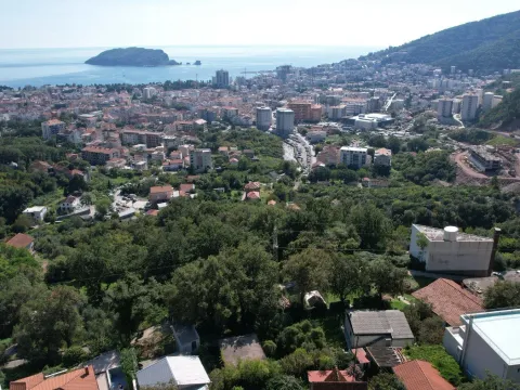 Prodaja, plac, 750m², Budva, Crna Gora - image 1