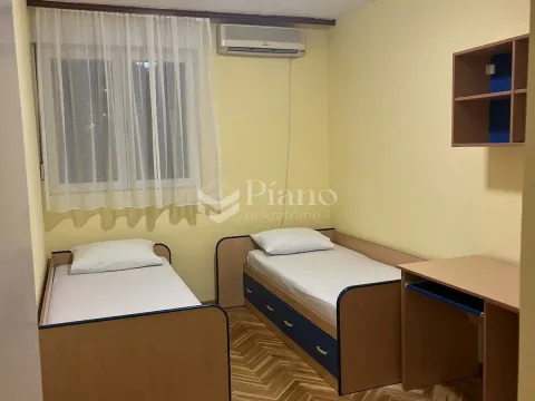 Rent, two bedroom apartment, 74m², Gintaš, Podgorica - image 9