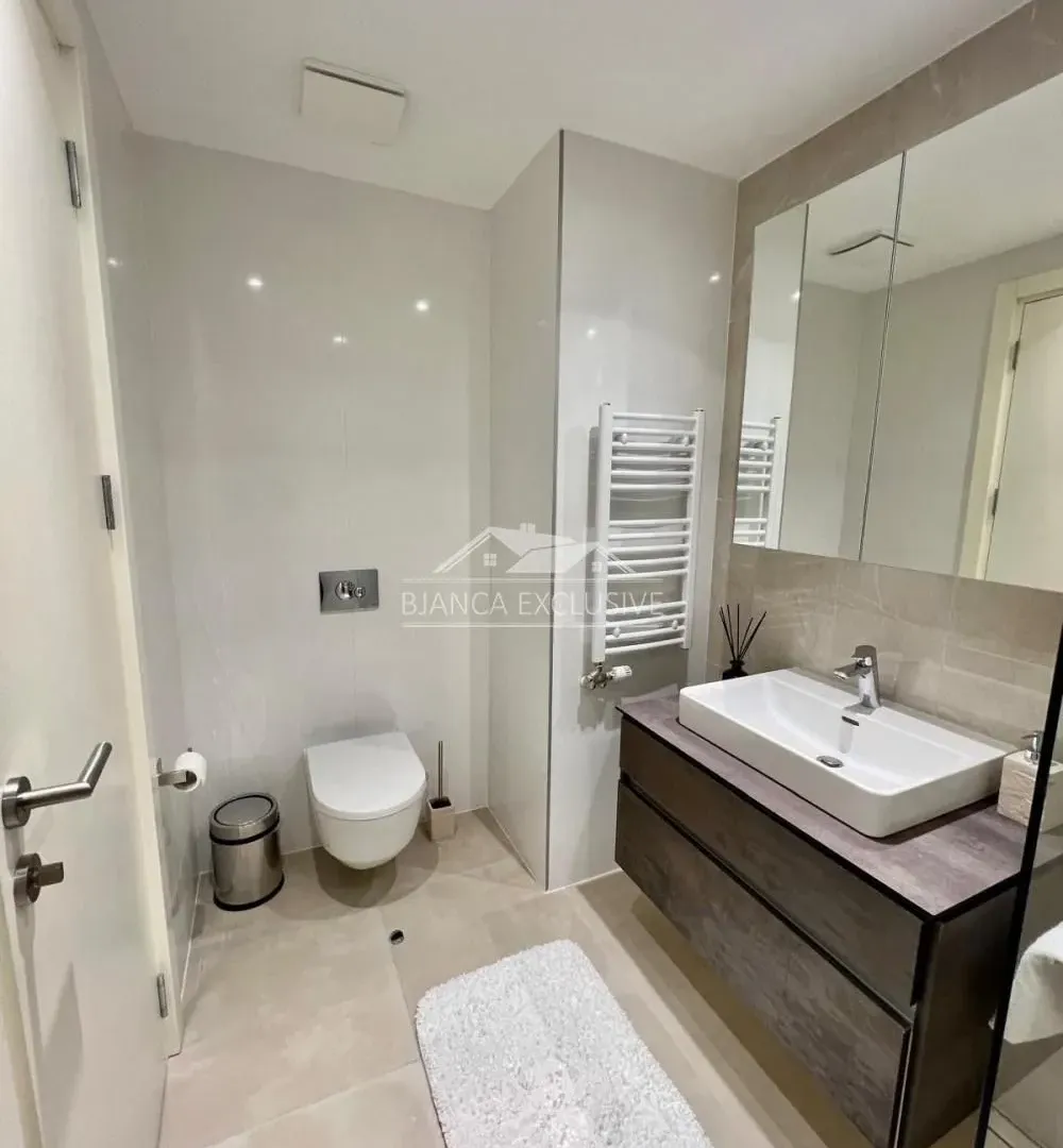 Prodaja, trosoban stan, 88m², Savski Venac, Beograd