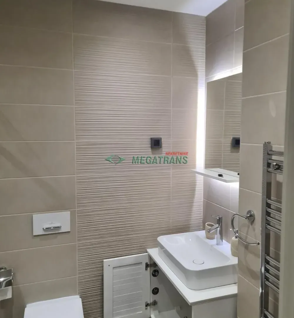 Izdavanje, trosoban stan, 85m², Novi Beograd Sve Podlokacije, Beograd