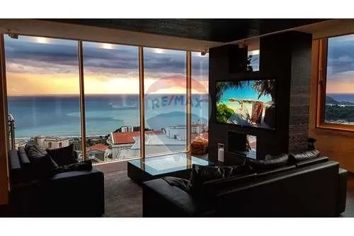 Sale, studio apartment, 280m², Budva, Crna Gora