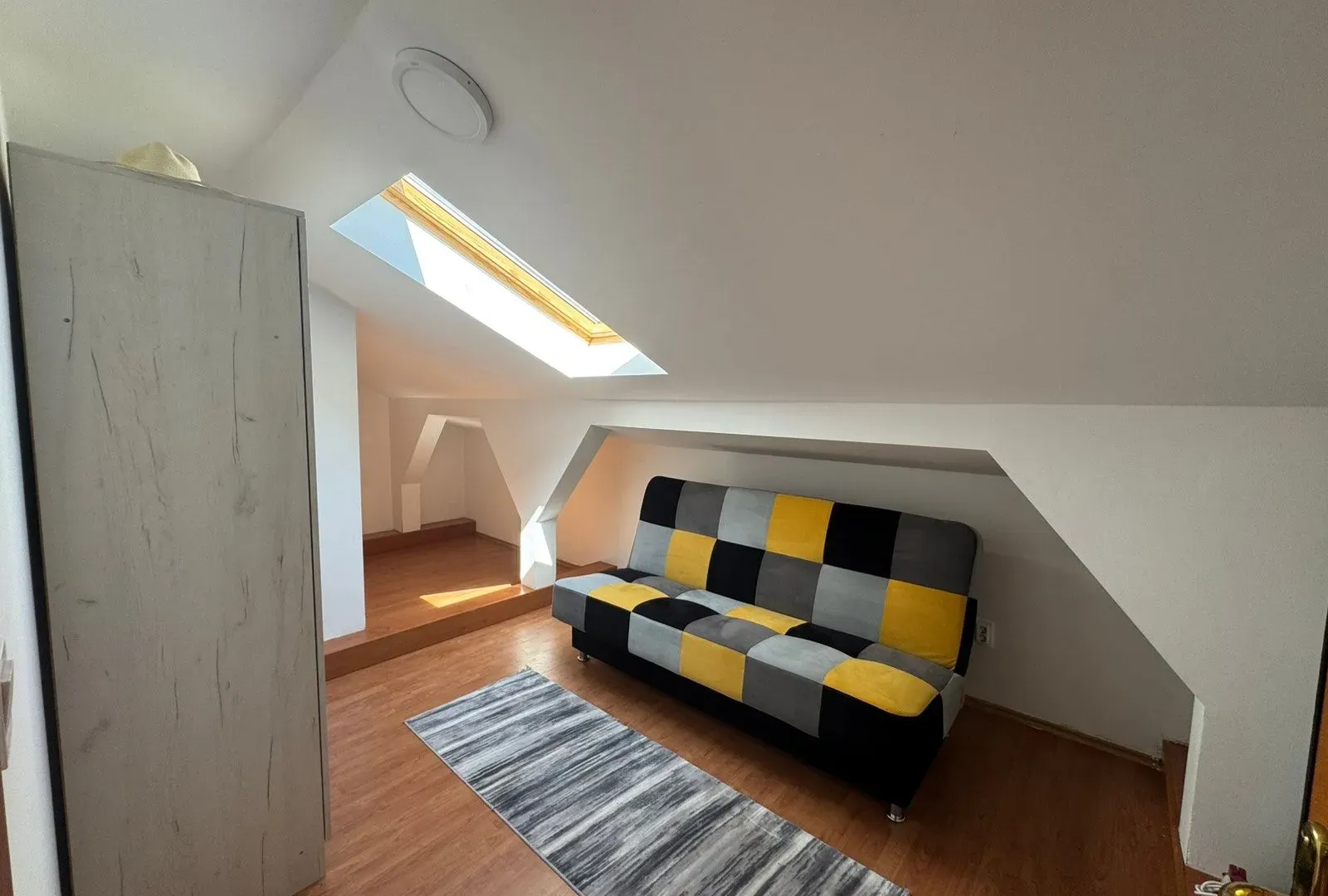 Izdavanje, jednosoban stan, 49m², Stari Aerodrom, Podgorica