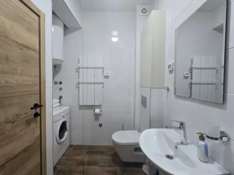 Prodaja, jednosoban stan, 41m², Centar, Kolašin - image 10