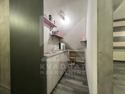 Izdavanje, poslovni prostor, 110m², Preko Morače, Podgorica - image 8