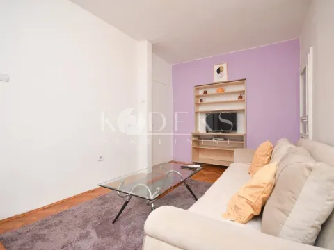 Izdavanje, jednosoban stan, 37m², Centar, Podgorica - image 4